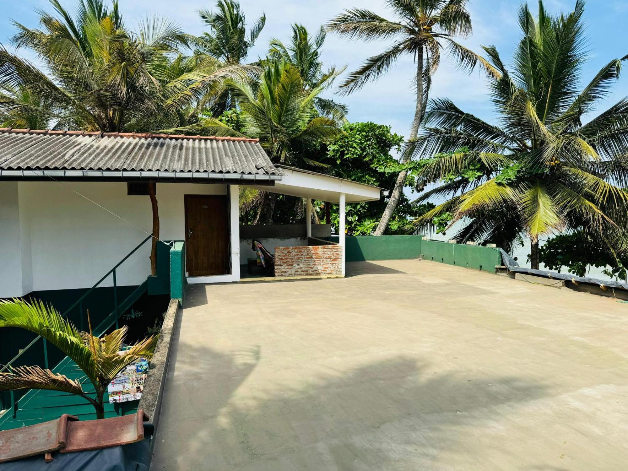 Frangipani Beach Villa Tangalle Exterior photo